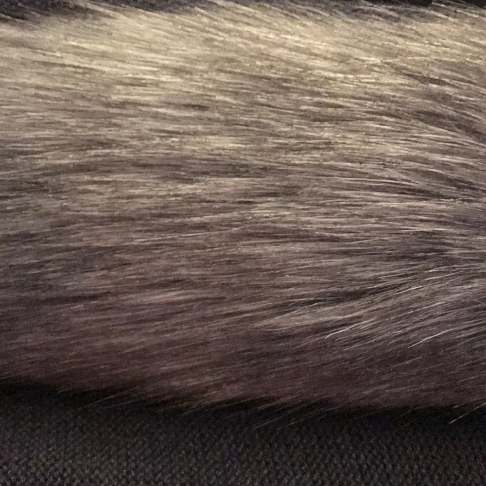 Cape with faux fur collar - Picture 2 of 6